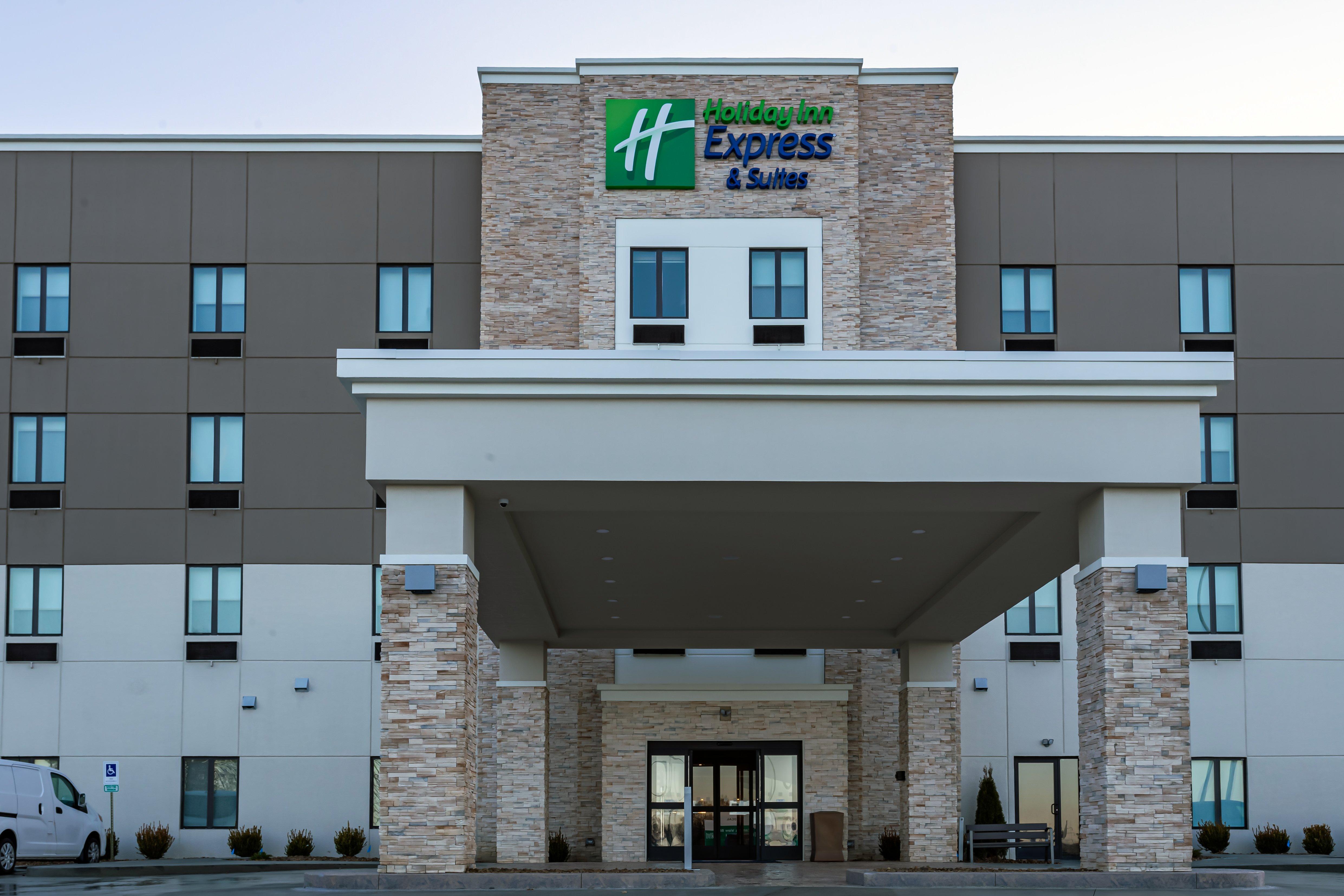 Holiday Inn Express & Suites - Columbus - Worthington, An Ihg Hotel Exteriör bild