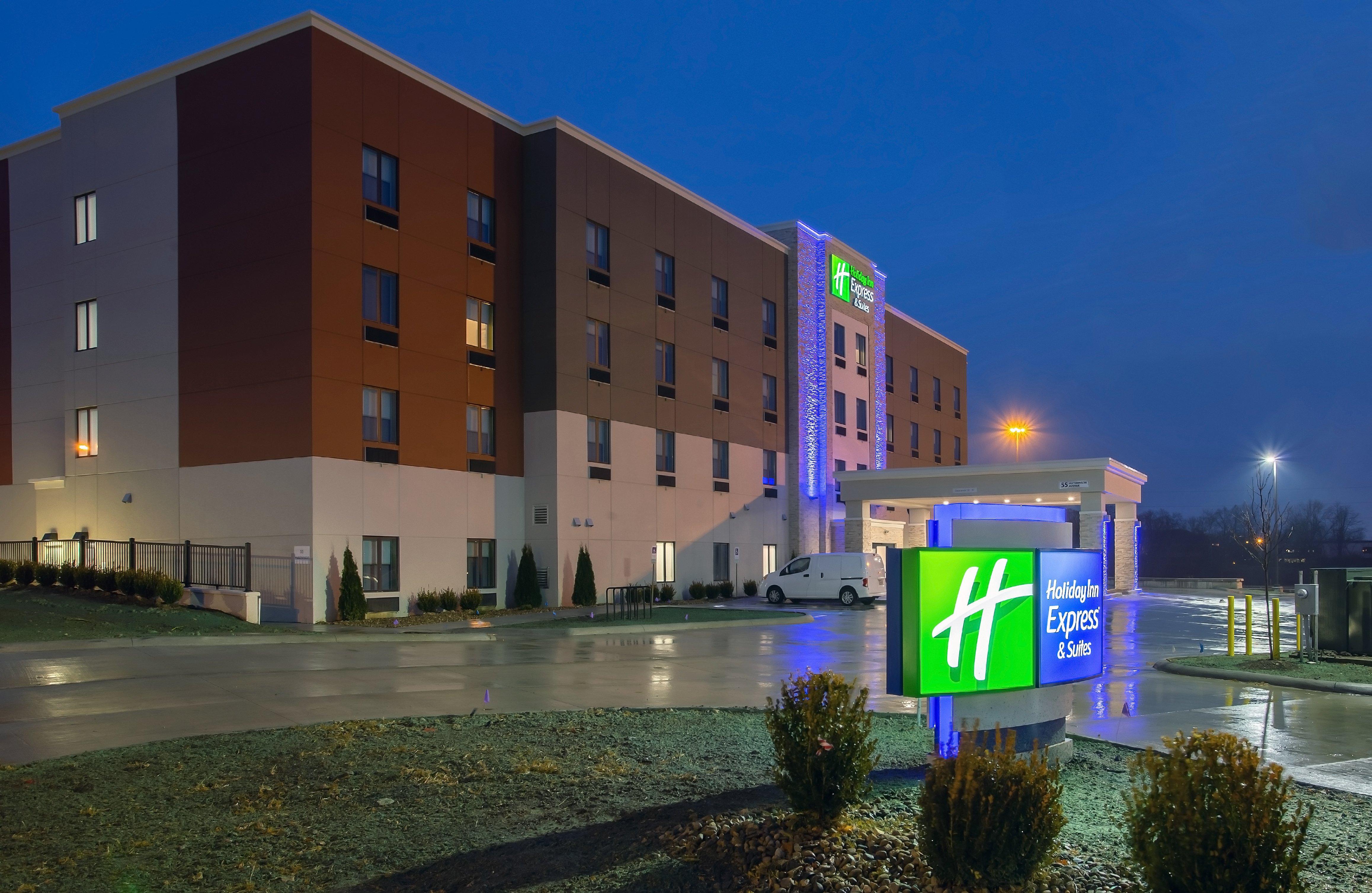 Holiday Inn Express & Suites - Columbus - Worthington, An Ihg Hotel Exteriör bild