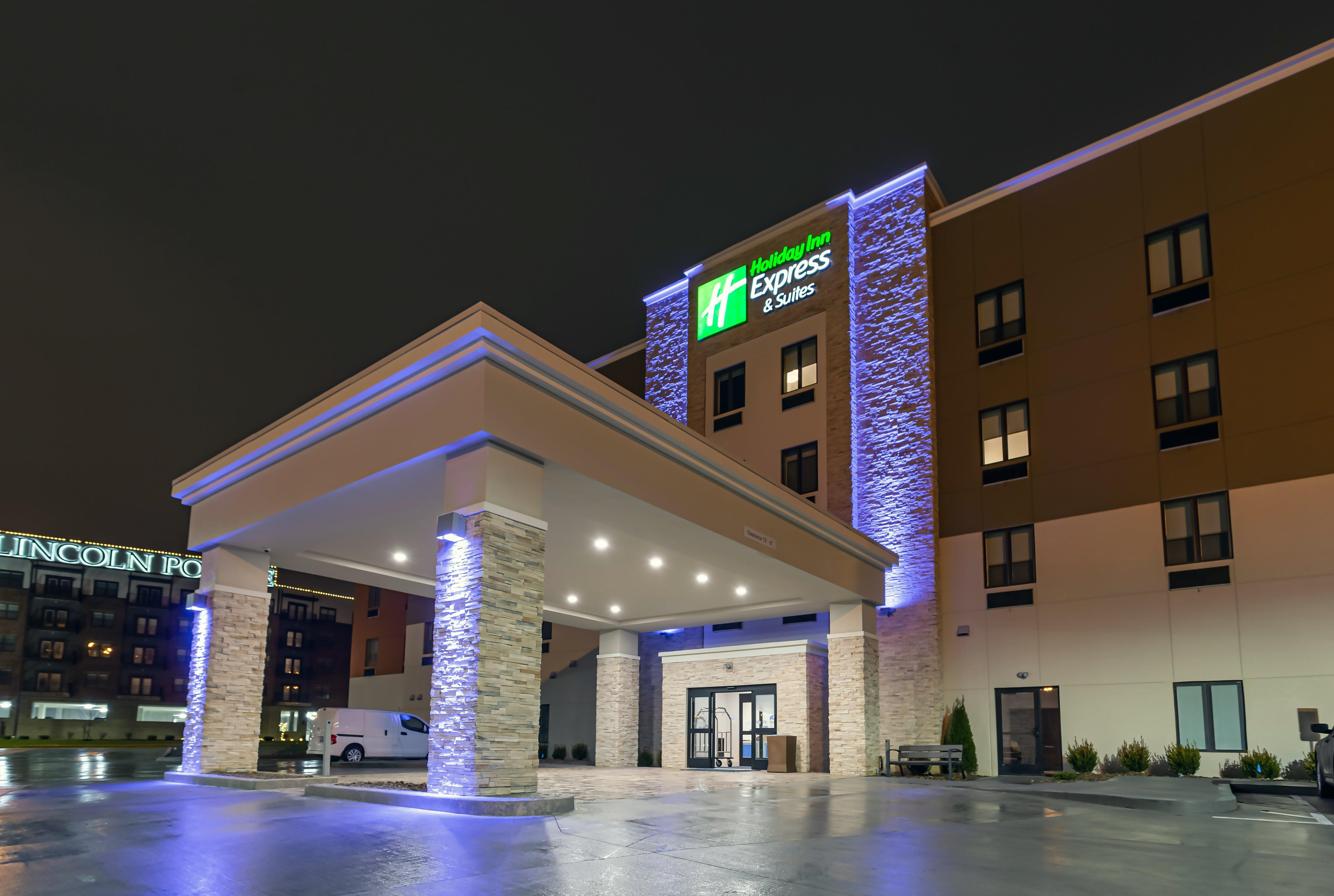 Holiday Inn Express & Suites - Columbus - Worthington, An Ihg Hotel Exteriör bild