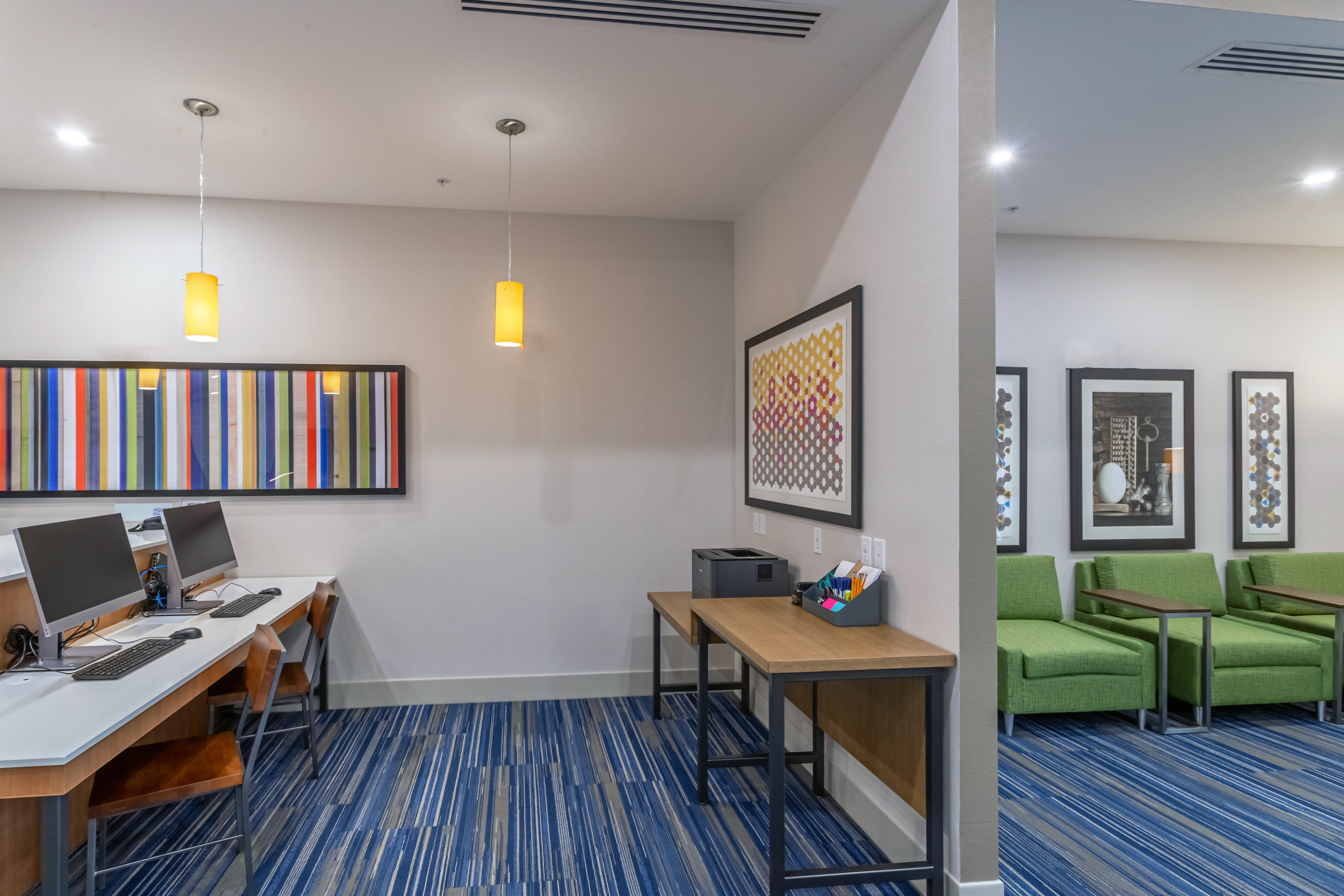 Holiday Inn Express & Suites - Columbus - Worthington By Ihg Exteriör bild